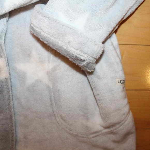 NWT UGG WOMEN'S PLUSH VELOUR BATH ROBE MIRANDA STARS GRAY WHITE - Picture 3 of 5
